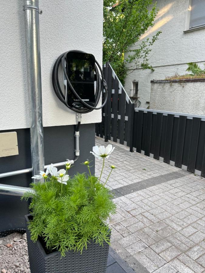 Fewo By Hd Mit Parkplatz, Wallbox, Wintergarten Bad Salzuflen Bagian luar foto