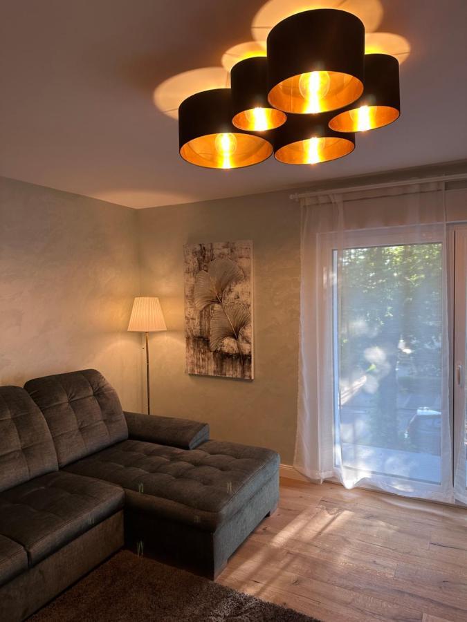 Fewo By Hd Mit Parkplatz, Wallbox, Wintergarten Bad Salzuflen Bagian luar foto