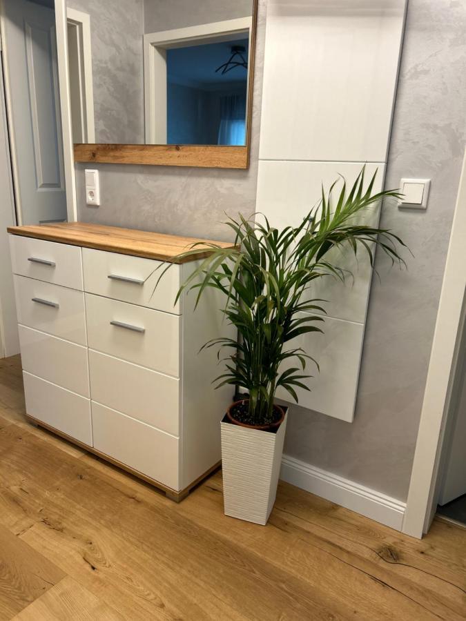 Fewo By Hd Mit Parkplatz, Wallbox, Wintergarten Bad Salzuflen Bagian luar foto