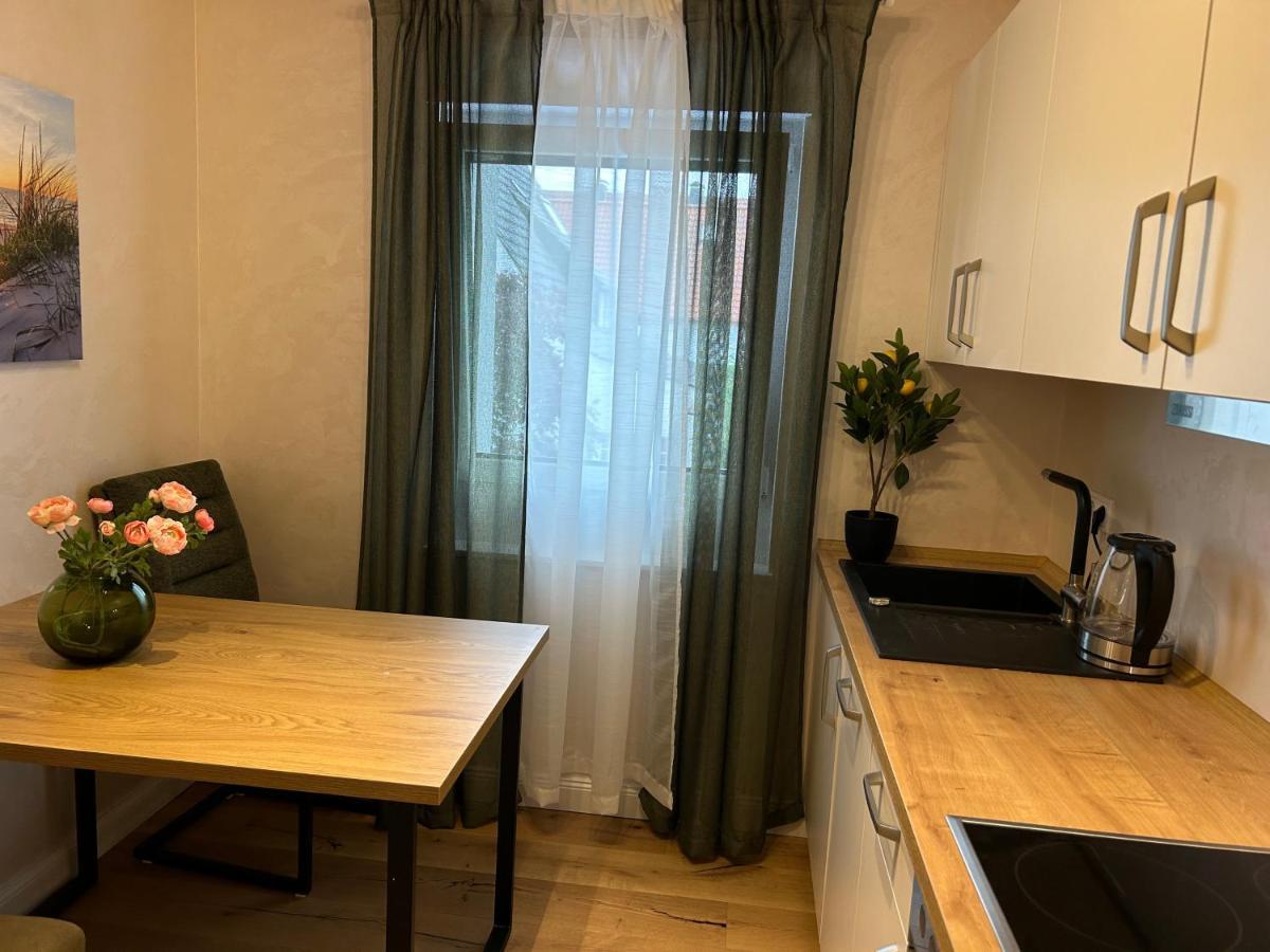 Fewo By Hd Mit Parkplatz, Wallbox, Wintergarten Bad Salzuflen Bagian luar foto
