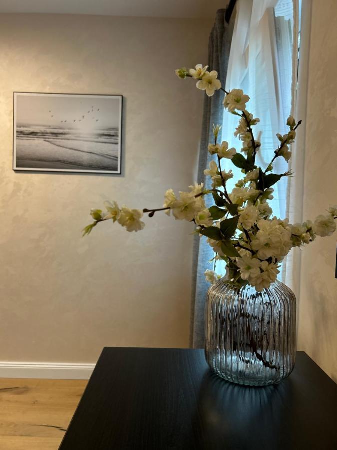 Fewo By Hd Mit Parkplatz, Wallbox, Wintergarten Bad Salzuflen Bagian luar foto