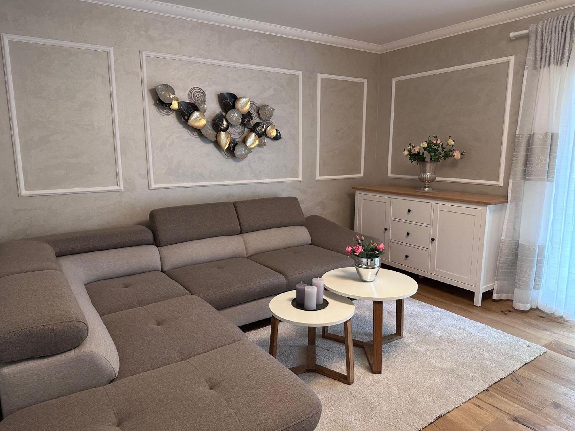 Fewo By Hd Mit Parkplatz, Wallbox, Wintergarten Bad Salzuflen Bagian luar foto